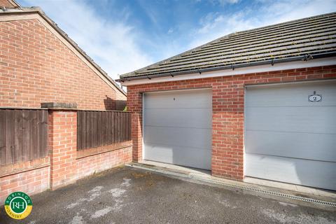 Flat 3, Bramley House Bawtry Road, Bessacarr, Doncaster, DN4 7NB