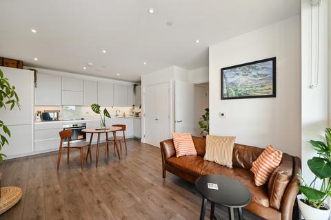 1 bedroom flat for sale, 2 Pier Road, London E16