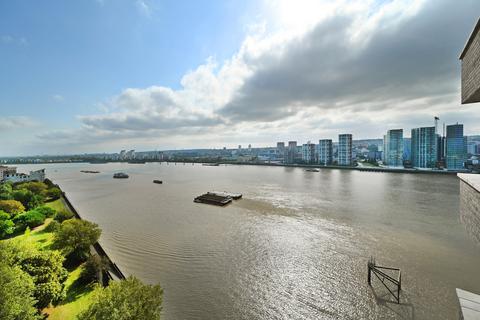 1 bedroom flat for sale, 2 Pier Road, London E16