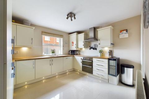 4 bedroom detached house for sale, Northolt Way Kingsway, Quedgeley, Gloucester, Gloucestershire, GL2