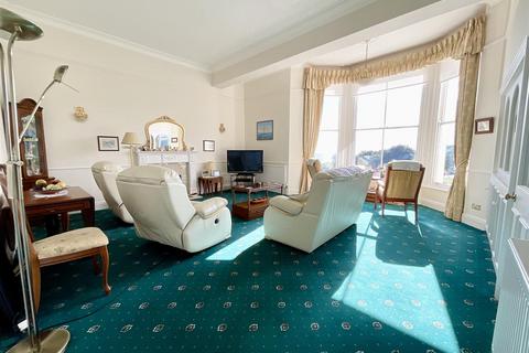 2 bedroom apartment for sale, Prince Of Wales Terrace, Scarborough