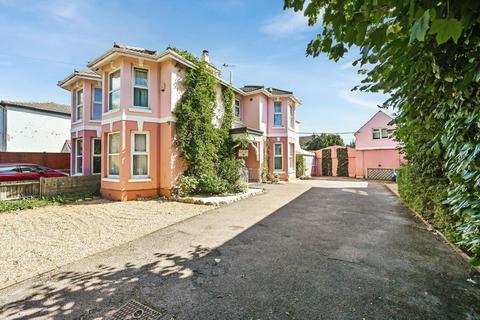 3 bedroom semi-detached house for sale, Huge potential for annexe/development.