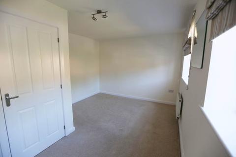 2 bedroom semi-detached house to rent, Leat Place, Bollington