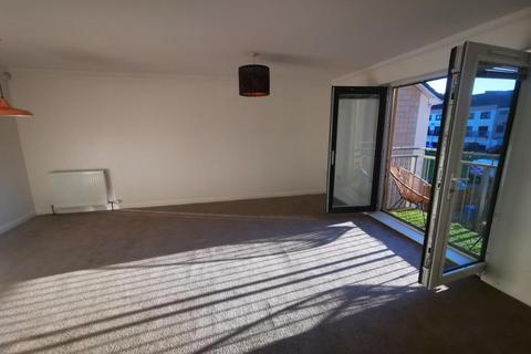 2 bedroom flat to rent, Milton Street, Coldside, Dundee, DD3