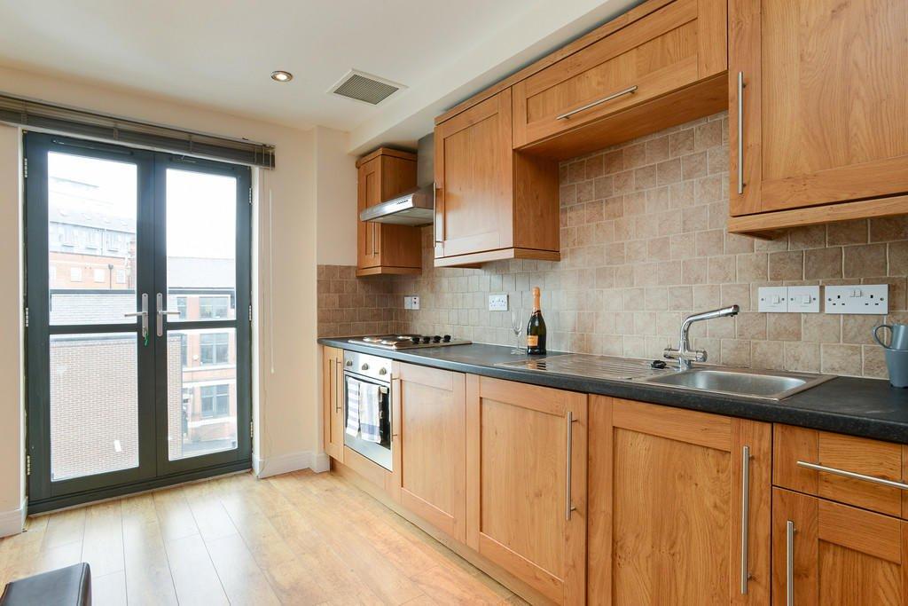 Apartment in Nottinghamshire - View 2