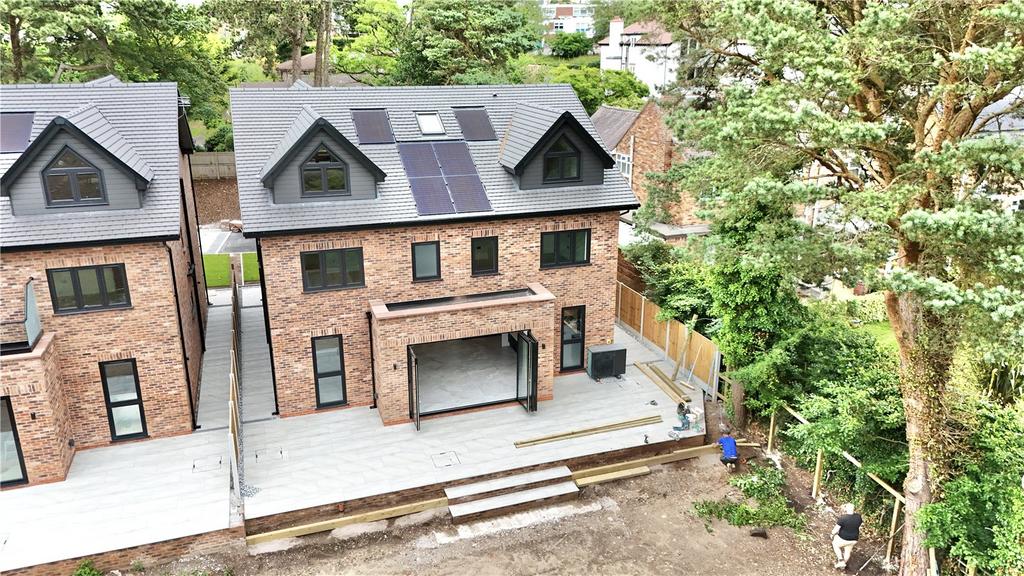 Farr Hall Road, Heswall, Wirral, CH60 5 bed detached house for sale £