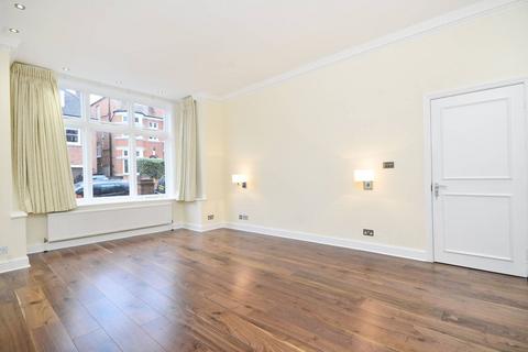 3 bedroom flat to rent, Crediton Hill, West Hampstead, London, NW6