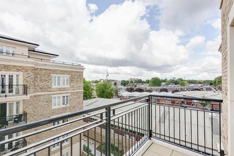 2 bedroom apartment for sale, Higham House East, SW6