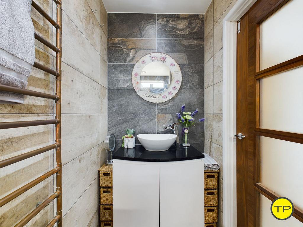 Ensuite