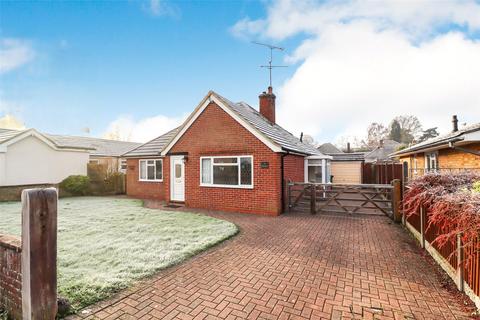 2 bedroom bungalow for sale, Alton Road, Hampshire GU51