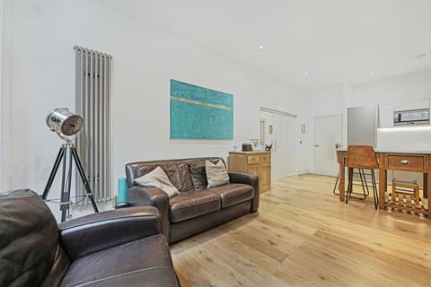 2 bedroom apartment for sale, Carlow House, Carlow Street, Camden, NW1