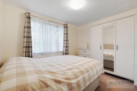 2 bedroom apartment for sale, Augusta Court, Great North Way, Hendon, NW4