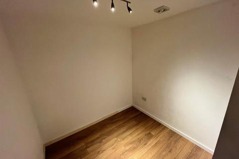 1 bedroom apartment to rent, City Gate 2, Blantyre Street, Manchester