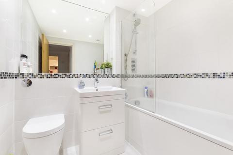 1 bedroom flat to rent, Balmoral House, Windsor Way, London, W14