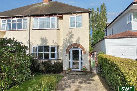 3 bedroom semi-detached house for sale, Ashley Road, Penn