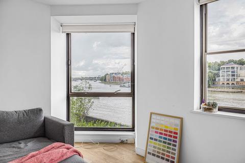 3 bedroom apartment for sale, Nine Elms Lane, London SW8