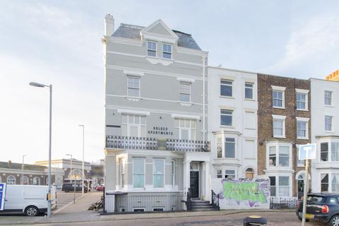 2 bedroom apartment to rent, Buenos Ayres, Margate, CT9