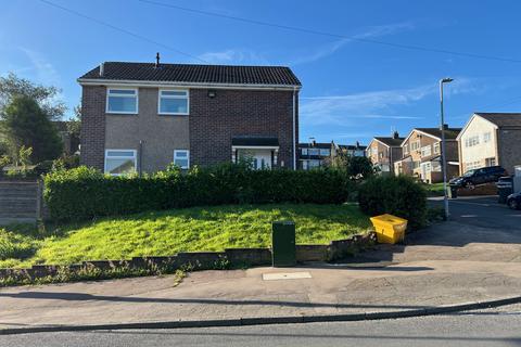 3 bedroom detached house to rent, Elmsfield Avenue, Rochdale OL11