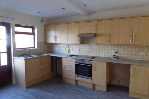 2 bedroom flat to rent, King Street, Ramsgate CT11