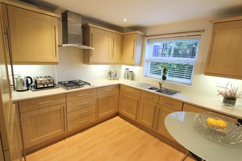 2 bedroom apartment for sale, Ground Floor Apartment in Chorlegh Grange, Alderley Edge