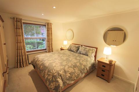 2 bedroom apartment for sale, Ground Floor Apartment in Chorlegh Grange, Alderley Edge