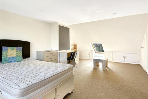 203 Coldhams Lane, Cambridge, CB1 3HY