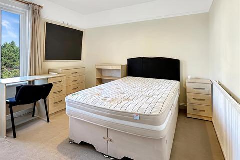 203 Coldhams Lane, Cambridge, CB1 3HY