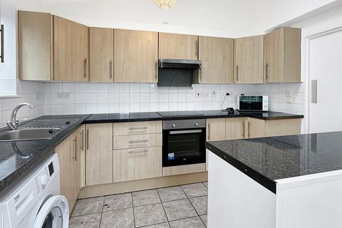 9 Coldhams Grove, Cambridge, CB1 3HW