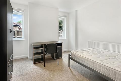 9 Coldhams Grove, Cambridge, CB1 3HW
