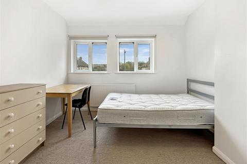 9 Coldhams Grove, Cambridge, CB1 3HW