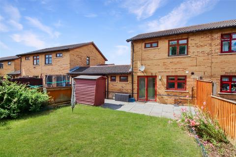 2 bedroom semi-detached house for sale, Howgate Road, Cambridge CB4