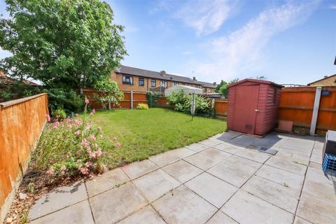 2 bedroom semi-detached house for sale, Howgate Road, Cambridge CB4