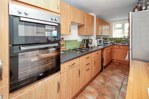 57 Brookfields, Cambridge, CB1 3NZ