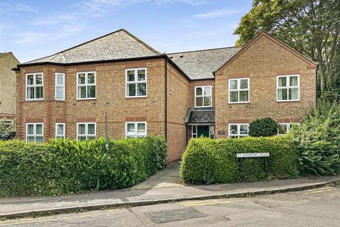 2 bedroom flat for sale, St. Andrews Road, Cambridge CB4