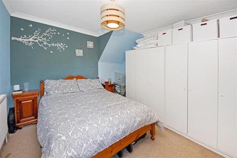 39a Macaulay Avenue, Great Shelford, Cambridge, CB22 5AE