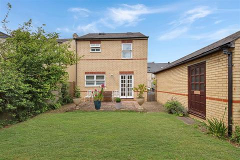 3 bedroom detached house for sale, Montreal Road, Cambridge CB1