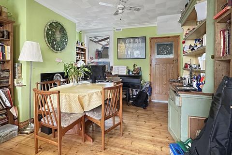 3 bedroom terraced house for sale, Coleridge Road, Cambridge CB1