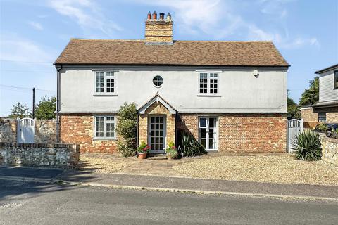 4 bedroom farm house for sale, East Road, Isleham CB7