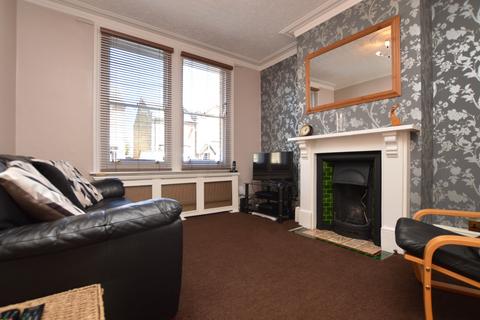 2 bedroom end of terrace house to rent, Shirley Road Sidcup DA15