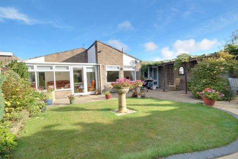 2 bedroom semi-detached bungalow for sale, Priory Close, Swanland HU14