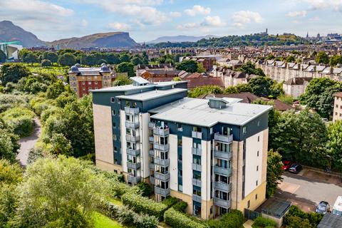 2 bedroom flat for sale, 4/12 Thorntreeside, Easter Road, Edinburgh, EH6 8FF