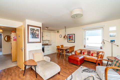 2 bedroom flat for sale, 4/12 Thorntreeside, Easter Road, Edinburgh, EH6 8FF