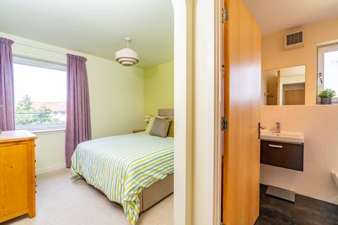 Flat 12, 4 Thorntreeside, Edinburgh, EH6 8FF