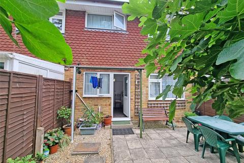 3 bedroom terraced house for sale, Willowdene Close, New Milton, Hampshire, BH25