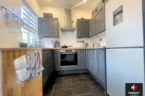 2 bedroom terraced house to rent, Kimberley Street, Stockport SK3