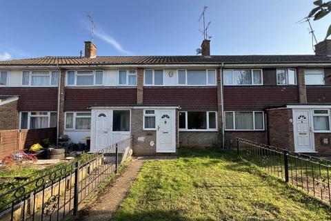 3 bedroom terraced house to rent, Butely Road, Luton LU4