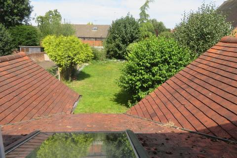 2 Chapel Road, Astwood Bank, Redditch, B96 6AL