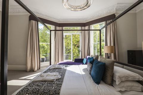 3 bedroom apartment to rent, Stanhope Gardens, South Kensington, London, SW7