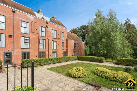 2 bedroom apartment for sale, Candleford Court, Buckingham, MK18