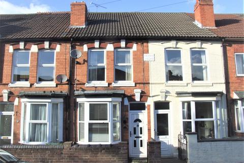 3 bedroom terraced house to rent, Cyril Road, Worcester WR3